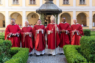 Segenswünsche für Mario Kietzer zu seiner Priesterweihe